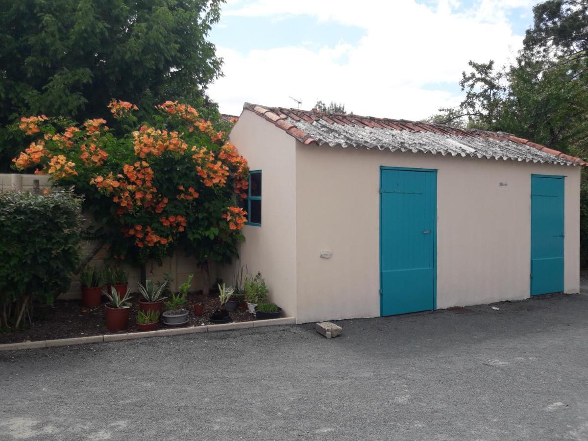 Logis De Lange Studio 2 P Saint-Hilaire-la-Palud Екстер'єр фото